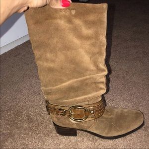 Suede Brown Boots